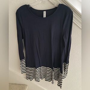 Zenana Premium Tunic Top Size M